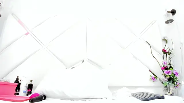 Snapshot of AgathaPember chatting on 02-09-25, 01:14 AgathaPember online show from 02-09-25, 01:14