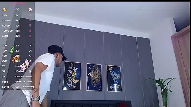 Snapshot of Bigcock_21cm_ chatting on 03-15-25, 07:38 Bigcock 21cm online show from 03-15-25, 07:38