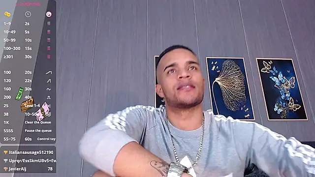 Snapshot of Bigcock_21cm_ chatting on 03-18-25, 11:09 Bigcock 21cm online show from 03-18-25, 11:09