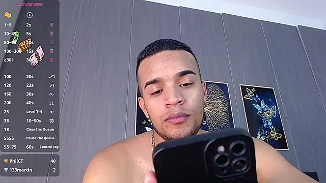 Snapshot of Bigcock_21cm_ chatting on 03-22-25, 11:31 Bigcock 21cm online show from 03-22-25, 11:31