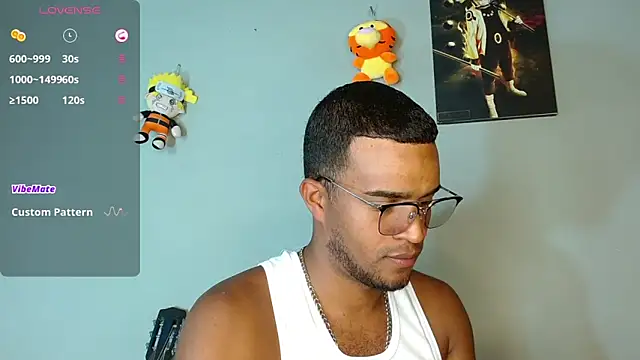 Snapshot of Bigcock_21cm_ chatting on 11-27-25, 08:44 Bigcock 21cm online show from 11-27-25, 08:44