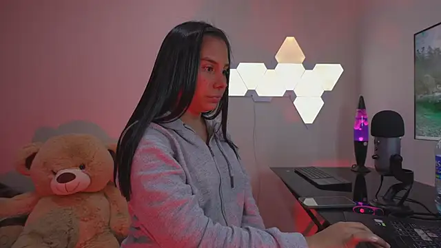 Dubois Amy online show from 02-14-25, 02:50