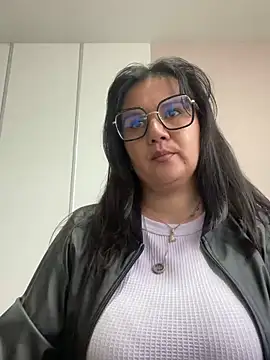 SWEETLILY18 online show from 02-10-25, 02:16