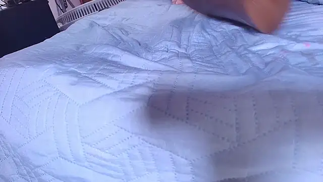 Snapshot of leon_gaby chatting on 02-06-25, 01:16 leon gaby online show from 02-06-25, 01:16