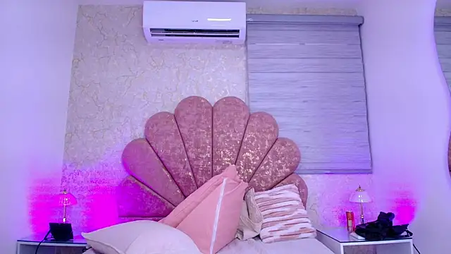 Snapshot of leon_gaby chatting on 11-19-25, 07:14 leon gaby online show from 11-19-25, 07:14