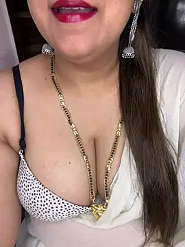 Zoya Varma004 online show from 05-15-26, 10:55