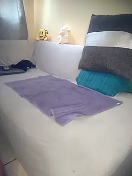 smalltitiz online show from 10-04-25, 12:58