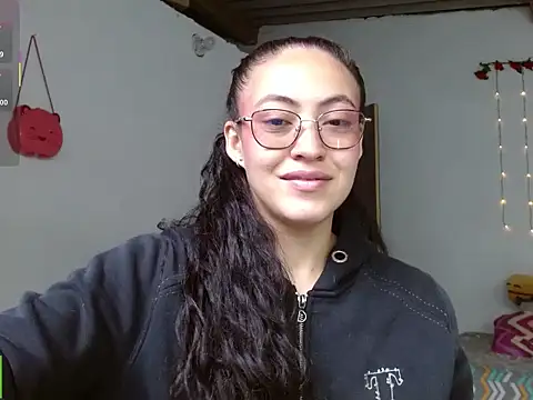 Olivia Bright online show from 02-20-26, 02:17