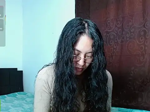 Olivia Bright online show from 04-17-26, 10:02