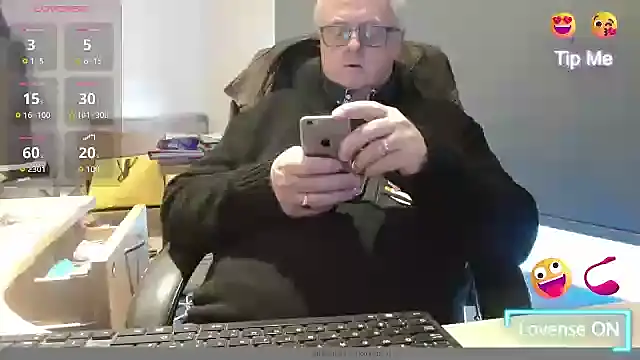 bigbadjon69 online show from 11-19-25, 01:55