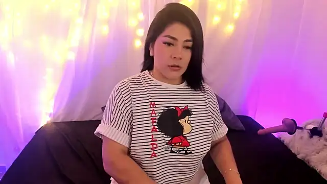 Snapshot of lucy26_ chatting on 09-20-25, 02:45 lucy26 online show from 09-20-25, 02:45