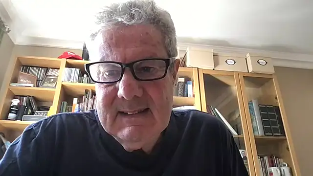 Snapshot of Oldpistolpete chatting on 04-19-26, 03:33 Oldpistolpete online show from 04-19-26, 03:33