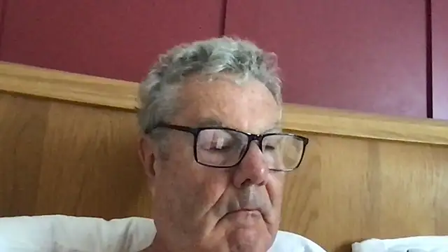 Snapshot of Oldpistolpete chatting on 07-16-26, 08:09 Oldpistolpete online show from 07-16-26, 08:09