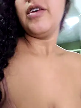 Snapshot of Mary_pinkish chatting on 09-11-25, 03:17 Mary pinkish online show from 09-11-25, 03:17