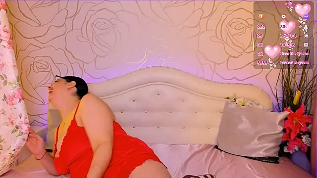 Snapshot of Elizabettalee chatting on 01-24-25, 08:34 Elizabettalee online show from 01-24-25, 08:34