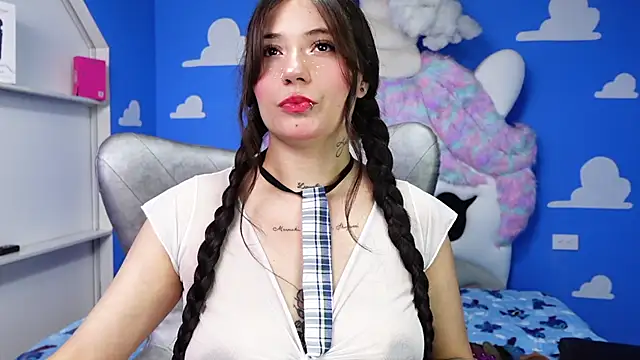 Snapshot of miss_sharlotte18 chatting on 06-02-26, 06:10 miss sharlotte18 online show from 06-02-26, 06:10