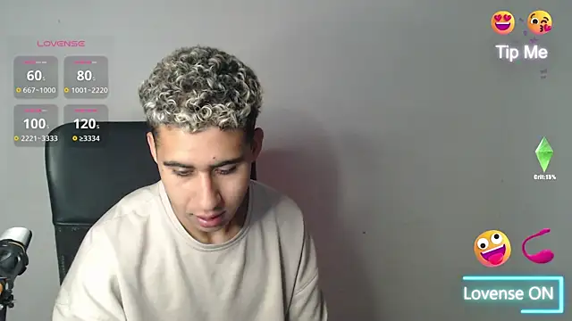 Snapshot of Daiki_Jack chatting on 12-22-24, 03:11 Daiki Jack online show from 12-22-24, 03:11