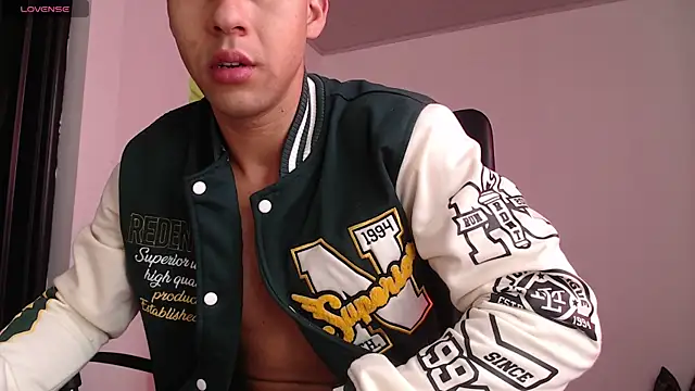 Snapshot of Daiki_Jack chatting on 01-13-25, 08:37 Daiki Jack online show from 01-13-25, 08:37