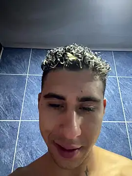 Snapshot of Daiki_Jack chatting on 01-20-25, 01:18 Daiki Jack online show from 01-20-25, 01:18