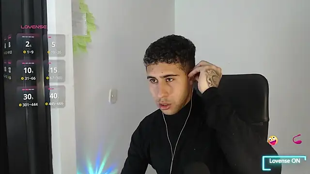 Snapshot of Daiki_Jack chatting on 02-08-25, 12:06 Daiki Jack online show from 02-08-25, 12:06