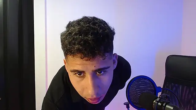 Snapshot of Daiki_Jack chatting on 02-12-25, 11:20 Daiki Jack online show from 02-12-25, 11:20