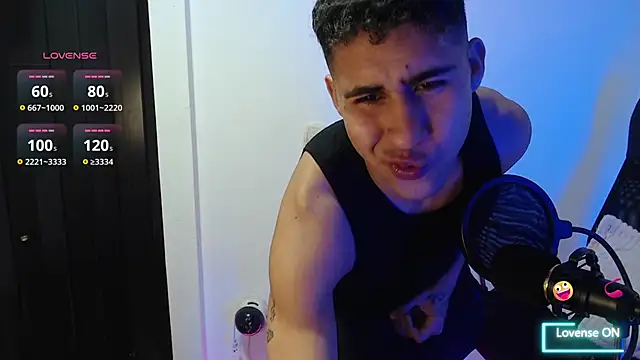 Snapshot of Daiki_Jack chatting on 02-14-25, 01:45 Daiki Jack online show from 02-14-25, 01:45