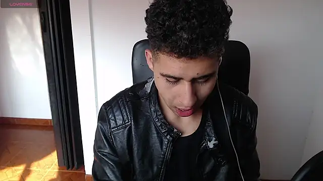 Snapshot of Daiki_Jack chatting on 02-16-25, 08:44 Daiki Jack online show from 02-16-25, 08:44