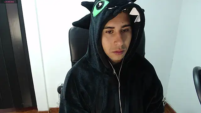 Snapshot of Daiki_Jack chatting on 02-22-25, 02:41 Daiki Jack online show from 02-22-25, 02:41