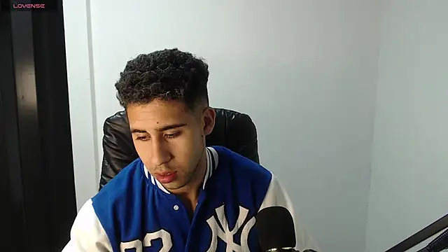 Snapshot of Daiki_Jack chatting on 03-03-25, 11:46 Daiki Jack online show from 03-03-25, 11:46