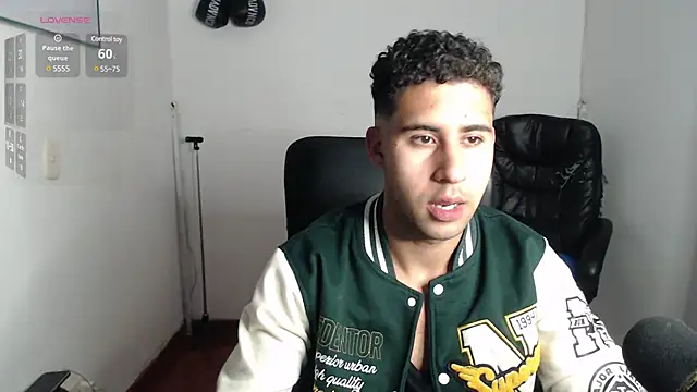 Snapshot of Daiki_Jack chatting on 03-21-25, 11:12 Daiki Jack online show from 03-21-25, 11:12