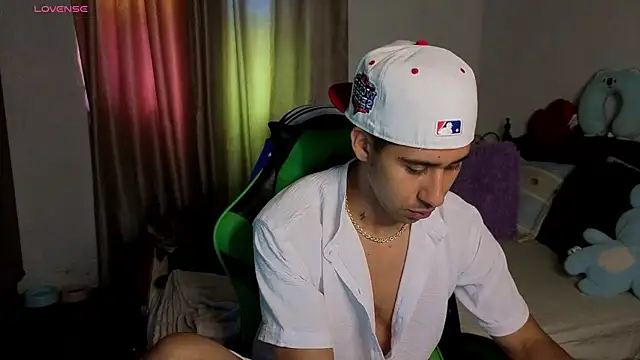 Snapshot of Daiki_Jack chatting on 09-21-25, 02:51 Daiki Jack online show from 09-21-25, 02:51