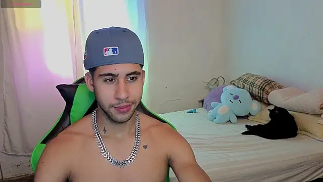 Snapshot of Daiki_Jack chatting on 10-08-25, 03:42 Daiki Jack online show from 10-08-25, 03:42