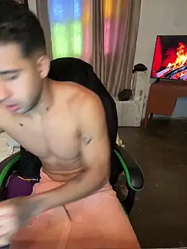 Snapshot of Daiki_Jack chatting on 12-17-25, 01:39 Daiki Jack online show from 12-17-25, 01:39