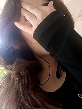 Greycekelly online show from 05-19-26, 12:22