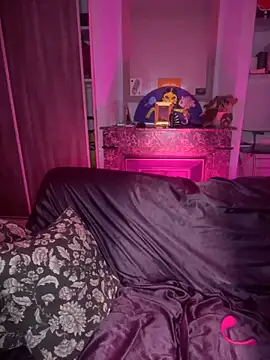 Snapshot of callmelouve chatting on 01-02-25, 10:55 callmelouve online show from 01-02-25, 10:55