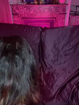 Snapshot of callmelouve chatting on 01-04-25, 11:17 callmelouve online show from 01-04-25, 11:17