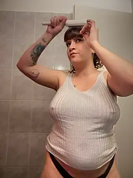 Snapshot of callmelouve chatting on 03-03-25, 07:17 callmelouve online show from 03-03-25, 07:17