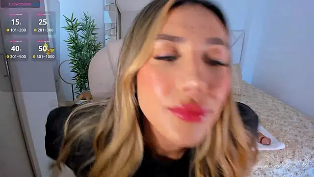 Snapshot of NiaBennet_ chatting on 02-01-25, 05:58 NiaBennet online show from 02-01-25, 05:58