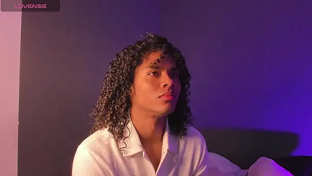 Lucas eevans online show from 02-23-25, 03:40