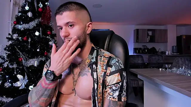 Snapshot of Frank_Farrell chatting on 12-19-24, 02:56 Frank Farrell online show from 12-19-24, 02:56