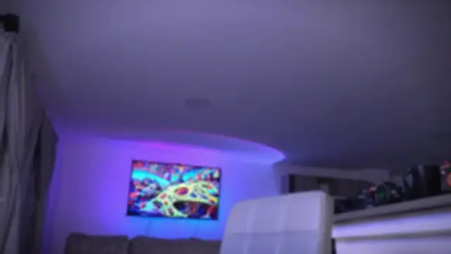 Snapshot of Frank_Farrell chatting on 10-15-25, 04:23 Frank Farrell online show from 10-15-25, 04:23