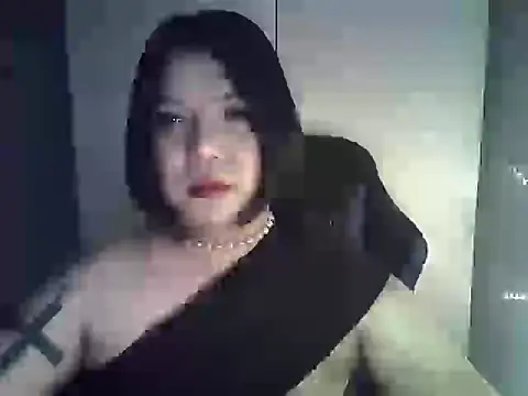 Snapshot of StrawberryWine07 chatting on 02-04-25, 05:10 StrawberryWine07 online show from 02-04-25, 05:10