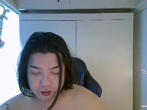 Snapshot of StrawberryWine07 chatting on 03-14-25, 06:53 StrawberryWine07 online show from 03-14-25, 06:53