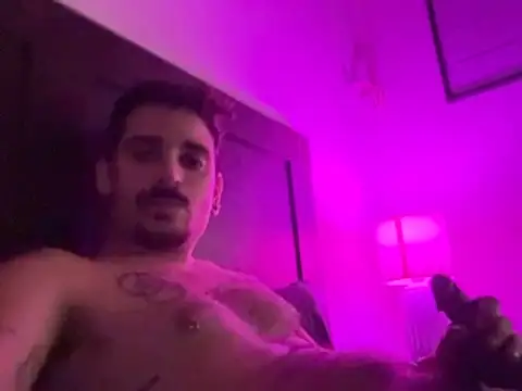 Snapshot of mrtnivnn chatting on 02-17-26, 04:57 mrtnivnn online show from 02-17-26, 04:57