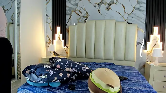 mollieblue69 online show from 01-23-25, 12:30