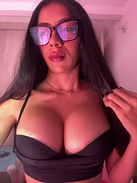 Anamhenao online show from 01-11-26, 08:41