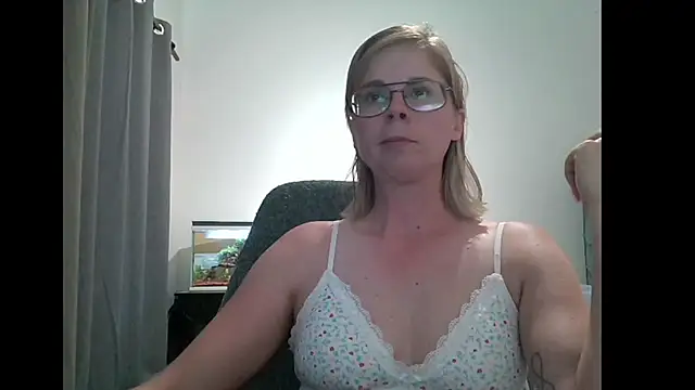 SavannaGirly online show from 02-21-25, 11:33