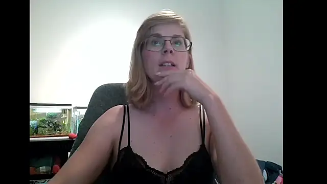 SavannaGirly online show from 03-13-25, 04:45