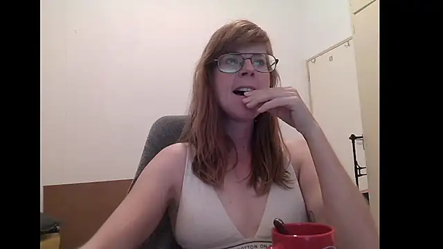 SavannaGirly online show from 06-10-26, 07:18