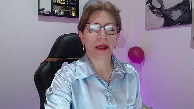 Chayla Ruiz online show from 03-19-25, 05:17